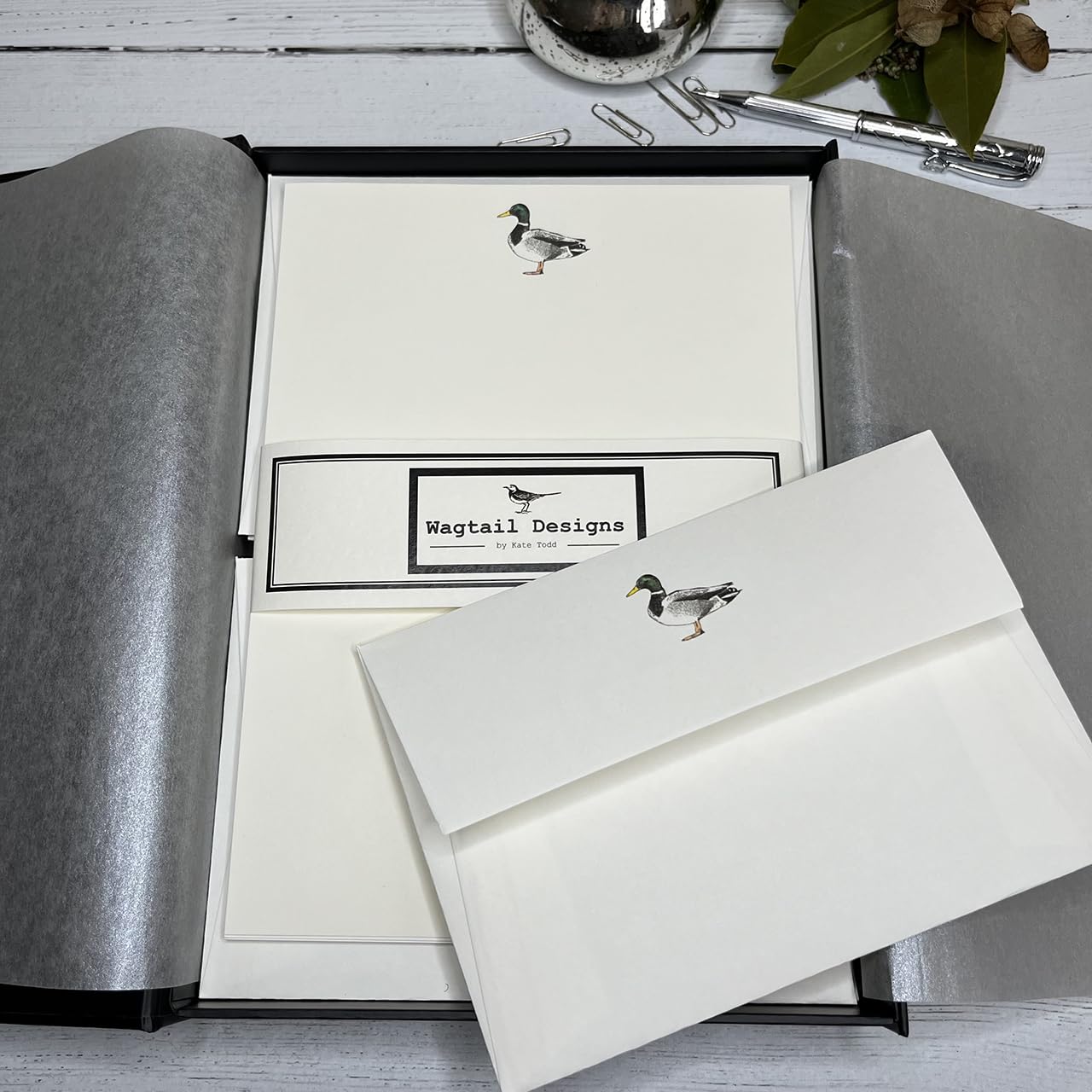 Wagtail Designs Writing Paper Gift Set with a Duck Illustration in a Lovely Black Box with Ribbon (18 Sheets of Quality Writing Paper with Matching envelopes)