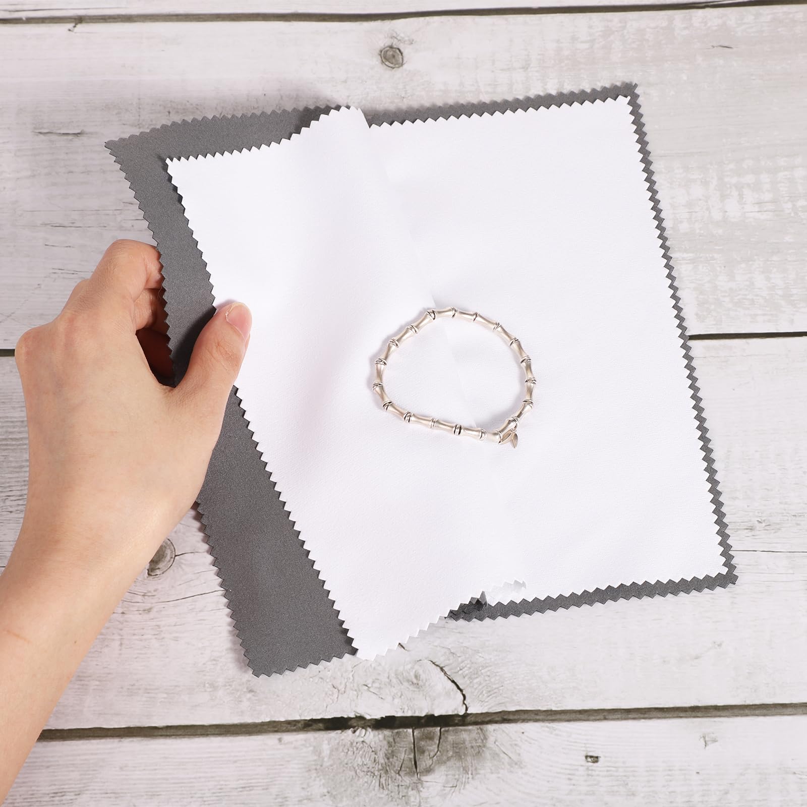 TOYMIS 4pcs Silver Polishing Cloth, 7.87x7.87in Double-Side Jewelry Cleaning Cloths Multi-Layer Jewelry Polishing Cloths for Silver Gold Platinum Jewelry Cleaning Accessories