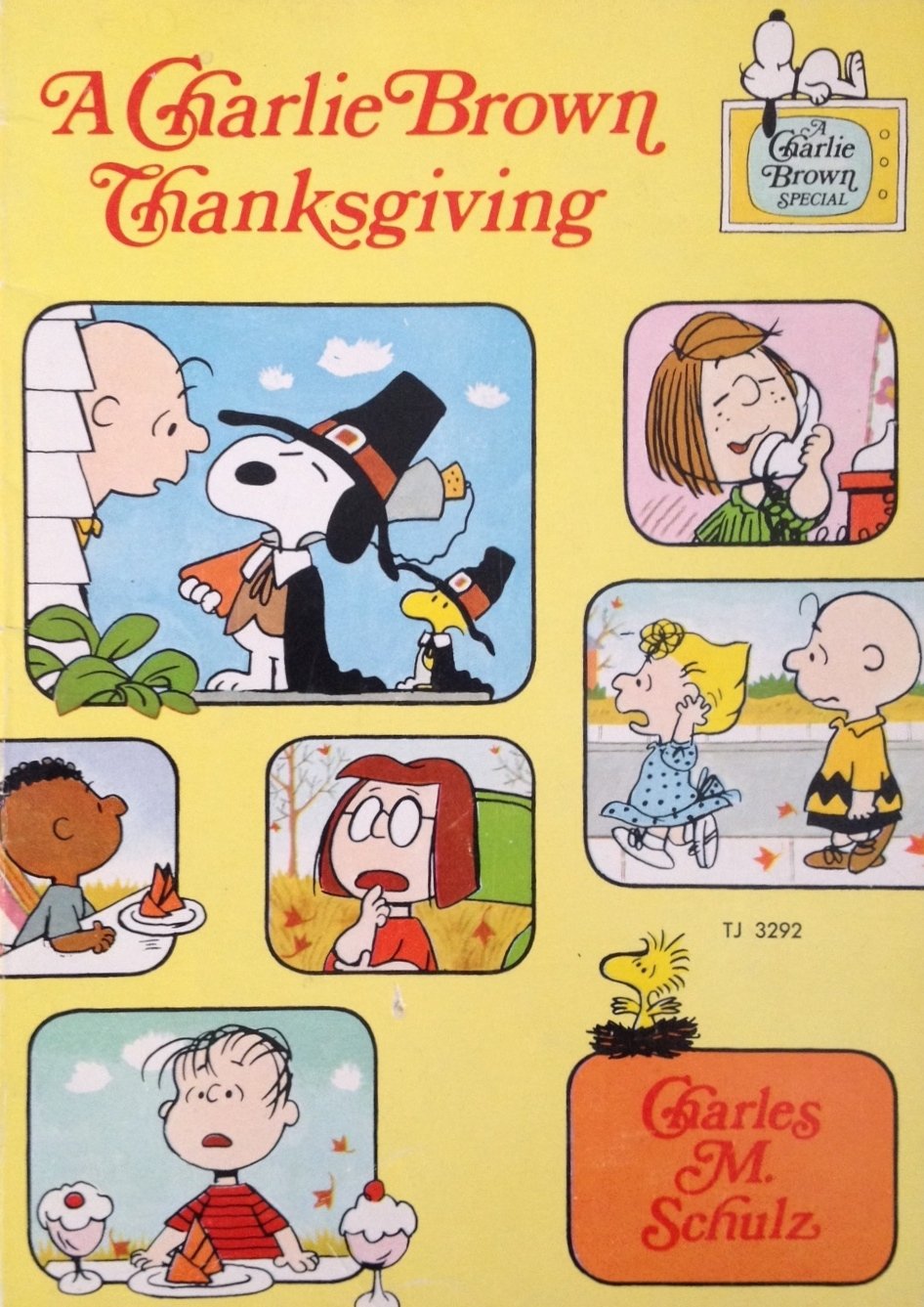 A Charlie Brown Thanksgiving Charles M Schulz Amazon Com Books