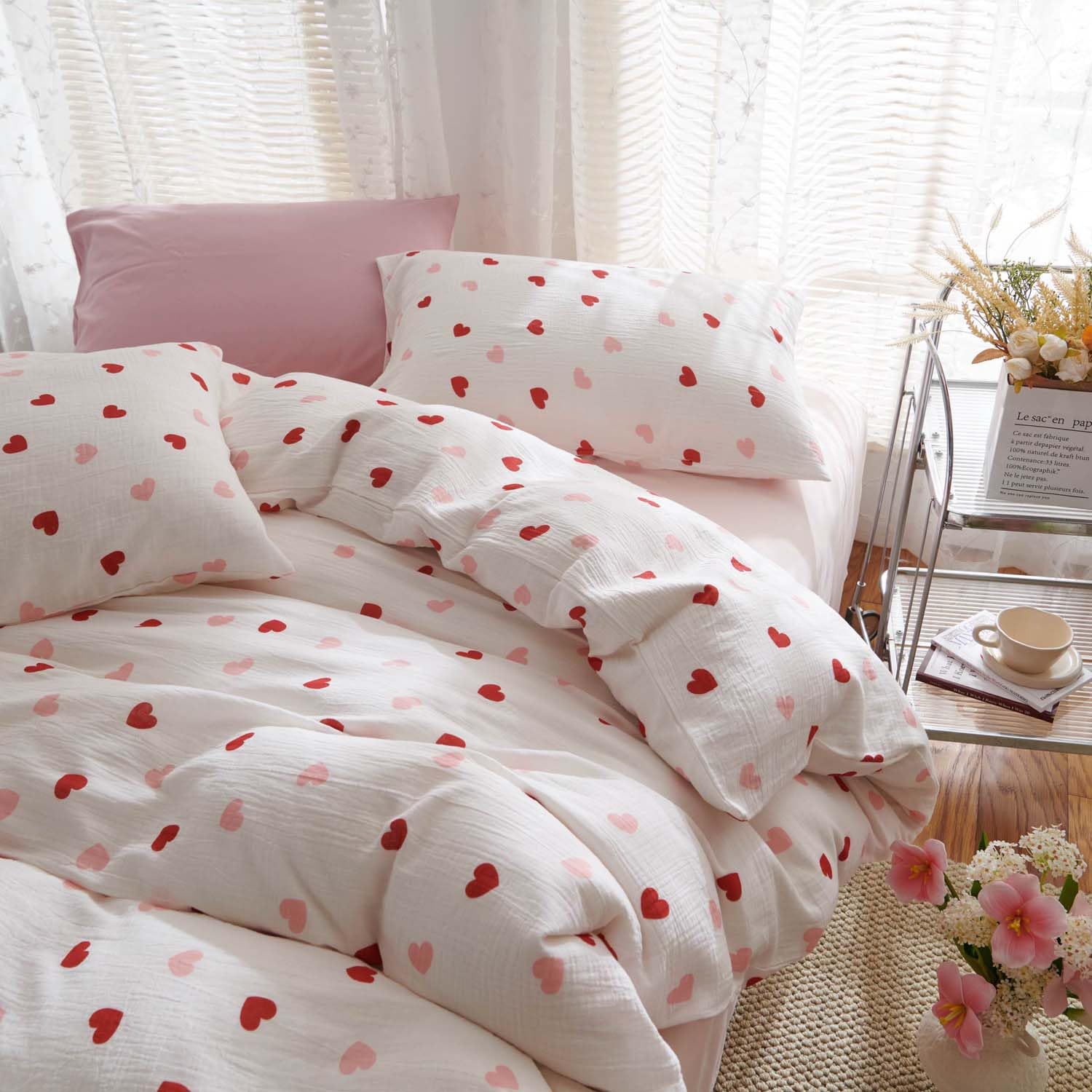 Photo 1 of Nayoroom Heart Duvet Cover Full Size Red Pink Hearts Printed on White Coquette Bedding Set for Kids Girls 3 Pcs Soft Breathable Microfiber Comforter Cover with Zipper Closure