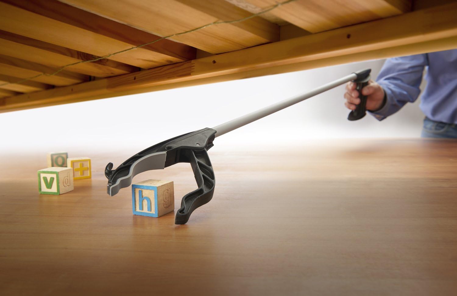 Unger Grabber Plus Reacher Lightweight Multi-Purpose Tool with Ergonomic Trigger Grip, 360 Degree Rotating Head, and Magnetic Tip, 32": Home & Kitchen