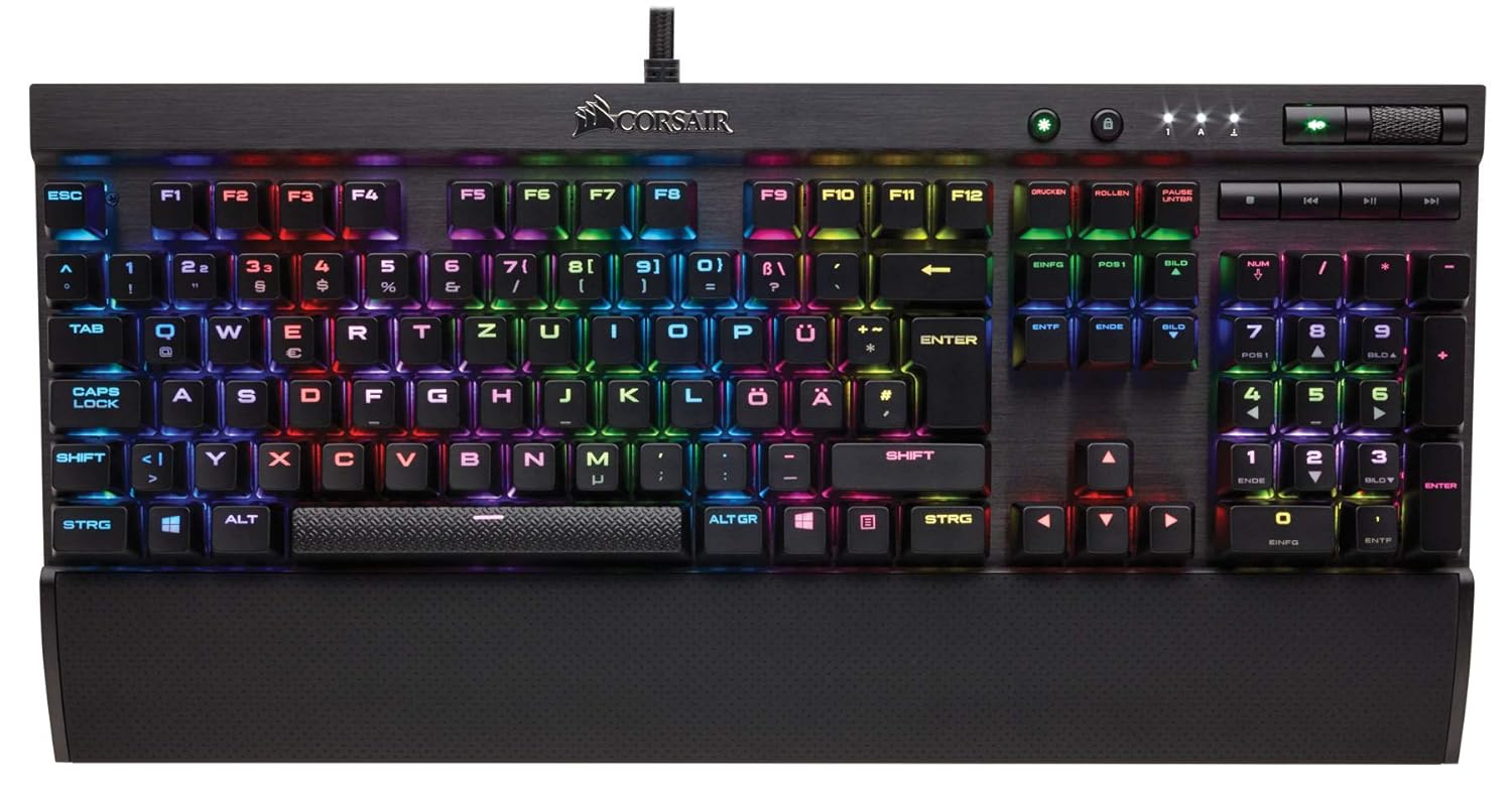 Corsair K70 LUX RGB PC / Mac, Keyboard (QWERTZ German Layout) Amazon