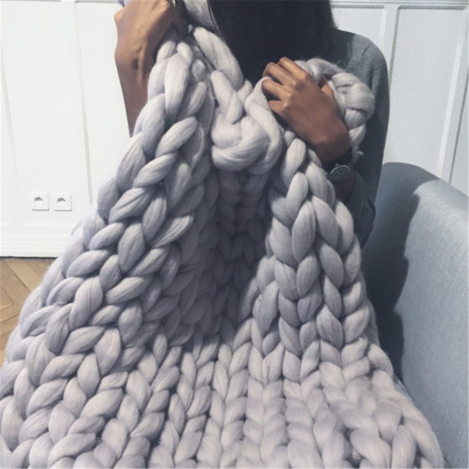 HomeModa Studio Light Grey Chunky Knit Throw Blankets, Super Bulky Soft Warm Braid Knit Rug Couch Bed Lounge Home Decorator (Small Blanket: 80x100 cm)