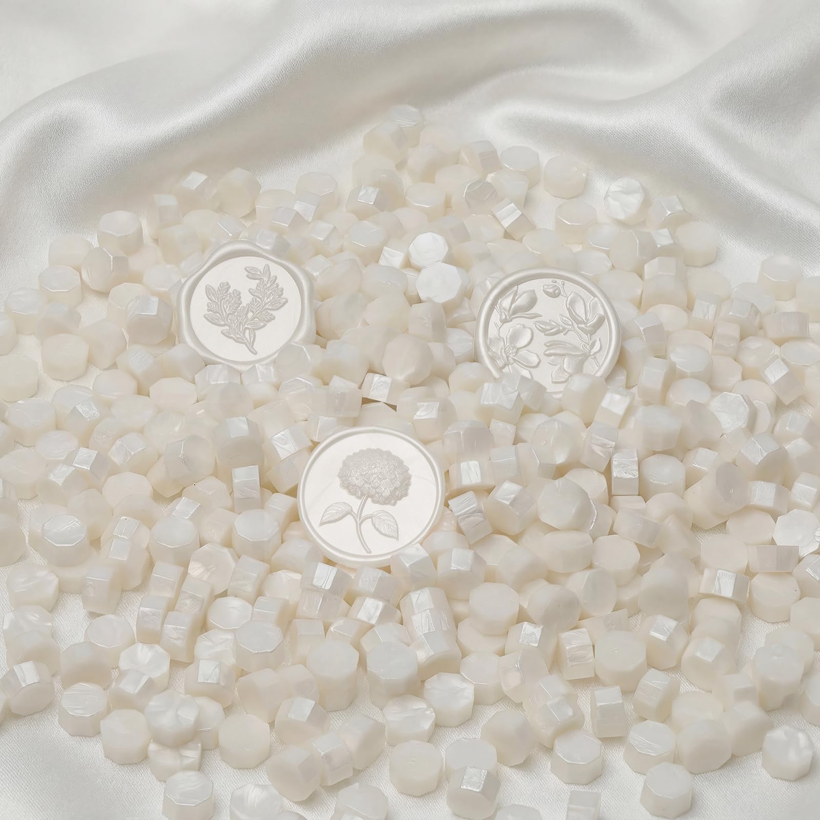UNIQOOO 180 Pcs Pearl White Sealing Wax Beads Nuggets for Wax Seal Stamp, Perfect for Wedding Invitations, Thank You Card, Mails, Wine Gift Wrapping, Christmas Gift