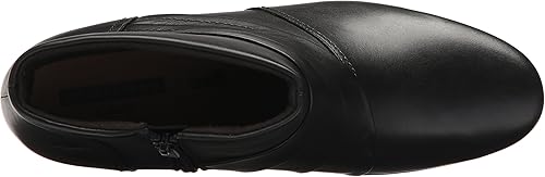 clarks women's emslie moxie ankle bootie