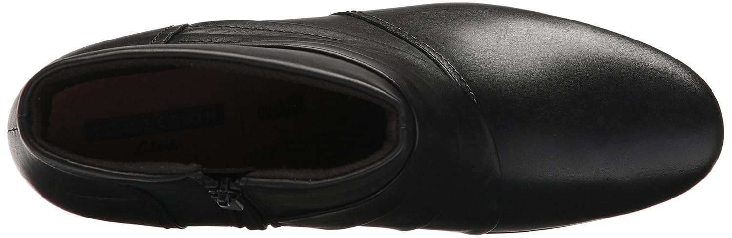 clarks women's emslie moxie ankle bootie