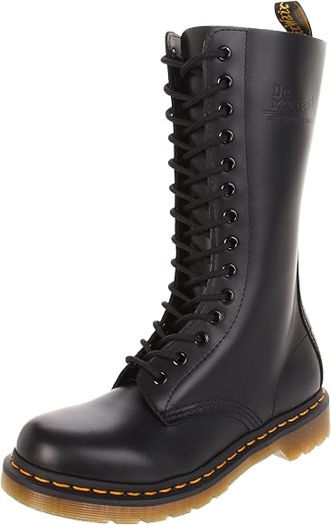 size 14 mens boots uk