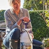 Defenders 8L Multi-Purpose Pressure Sprayer with Carry Strap view 4