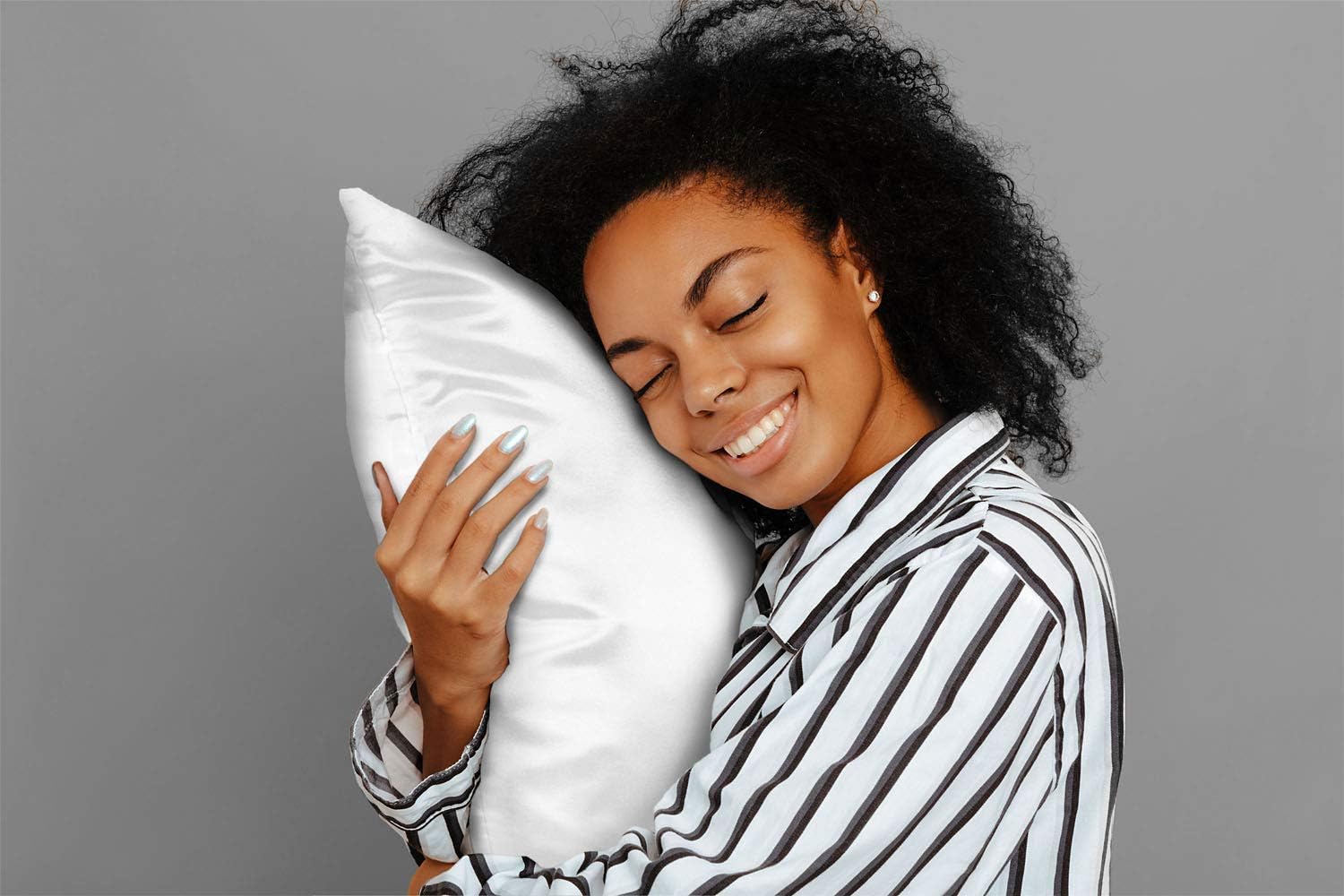 ShopBedding Luxury Satin Pillowcase for Hair – Standard Satin Pillowcase with Zipper, White (Pillowcase Set of 2) – Blissford: Kitchen & Dining