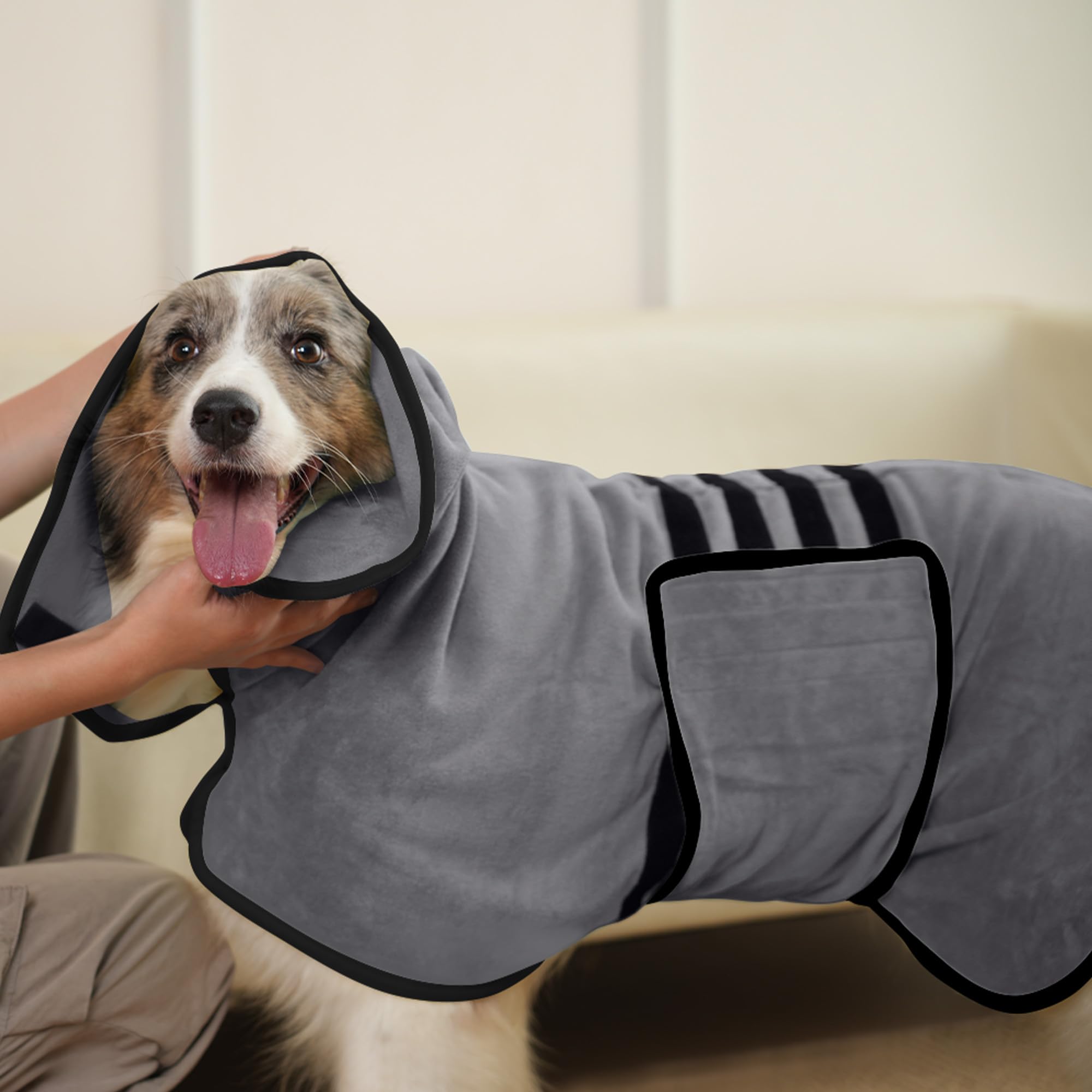 HezzLuv Dog Bathrobe Ultra Absorbent Microfibre Dog Drying Coat for Quick Drying, Soft Double Layer Robe Towel for Puppy & Adult Pets Cats Bathing, Swimming & Grooming