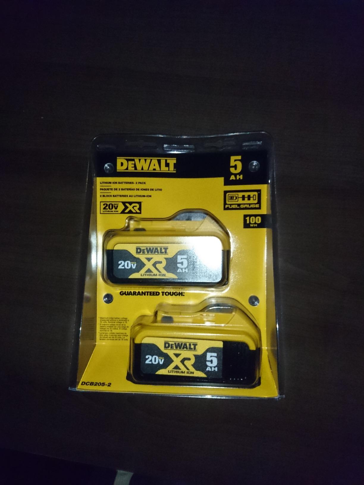 DEWALT 20V MAX Lithium-Ion 5.0 AH Battery (2-Pack) photo review