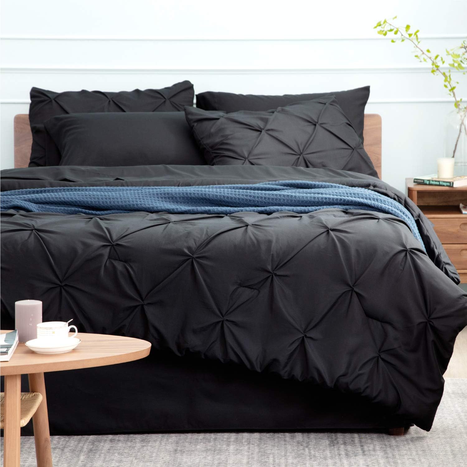 Bedsure Black Comforter Set Black Queen Comforter Set Bed in A Bag Black 8 Pieces - 1 Black Comforter (88x86 Inches), 2 Pillow Shams, 1 Flat Sheet, 1 Fitted Sheet, 1 Bed Skirt, 2 Pillowcases: Kitchen & Dining