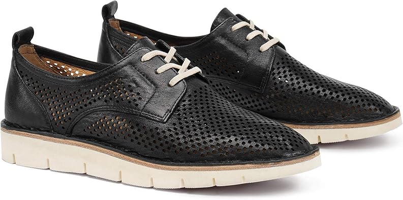 brooks women's wide running shoes