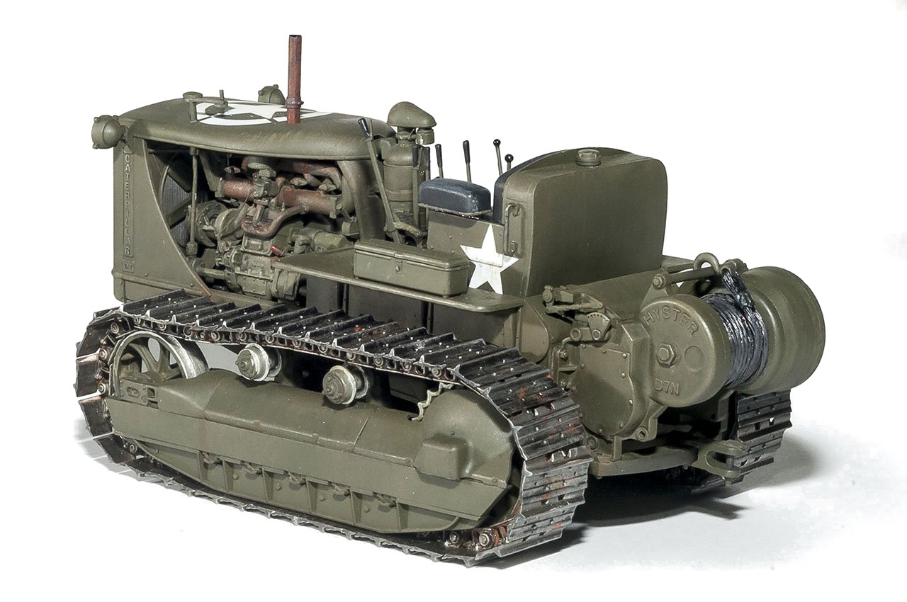 Miniart 135 Scale US Tractor D7 w/ Towing Winch D7N Plastic Model Kit Amazon.co.uk Toys & Games