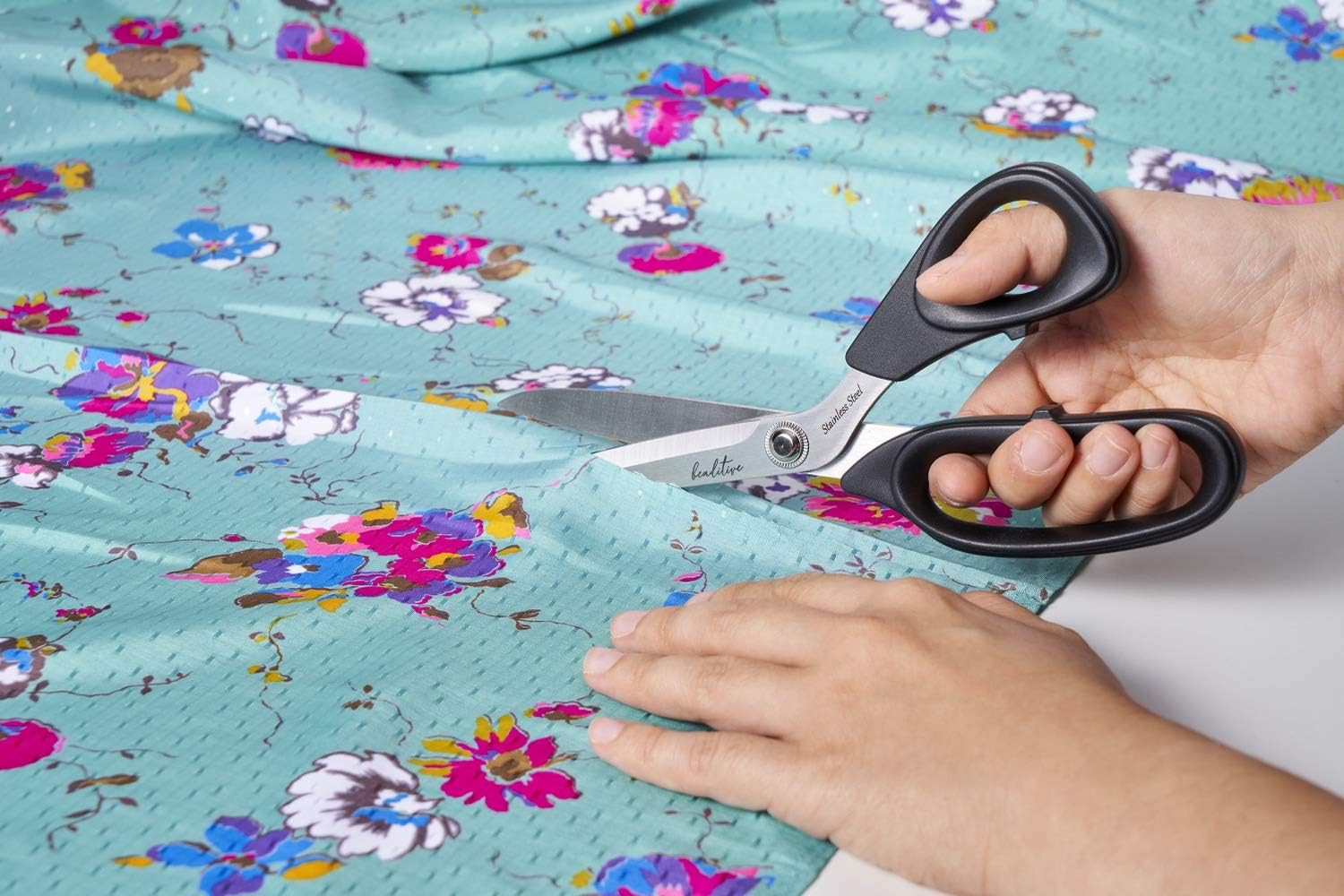 Beaditive Sewing Scissors - 8.5-Inch Stainless Steel Fabric Scissors - Professional Scissors for Easy Cloth Cutting & Quilting - Comfortable Craft Tailor & Dressmaker Shears: Home Improvement