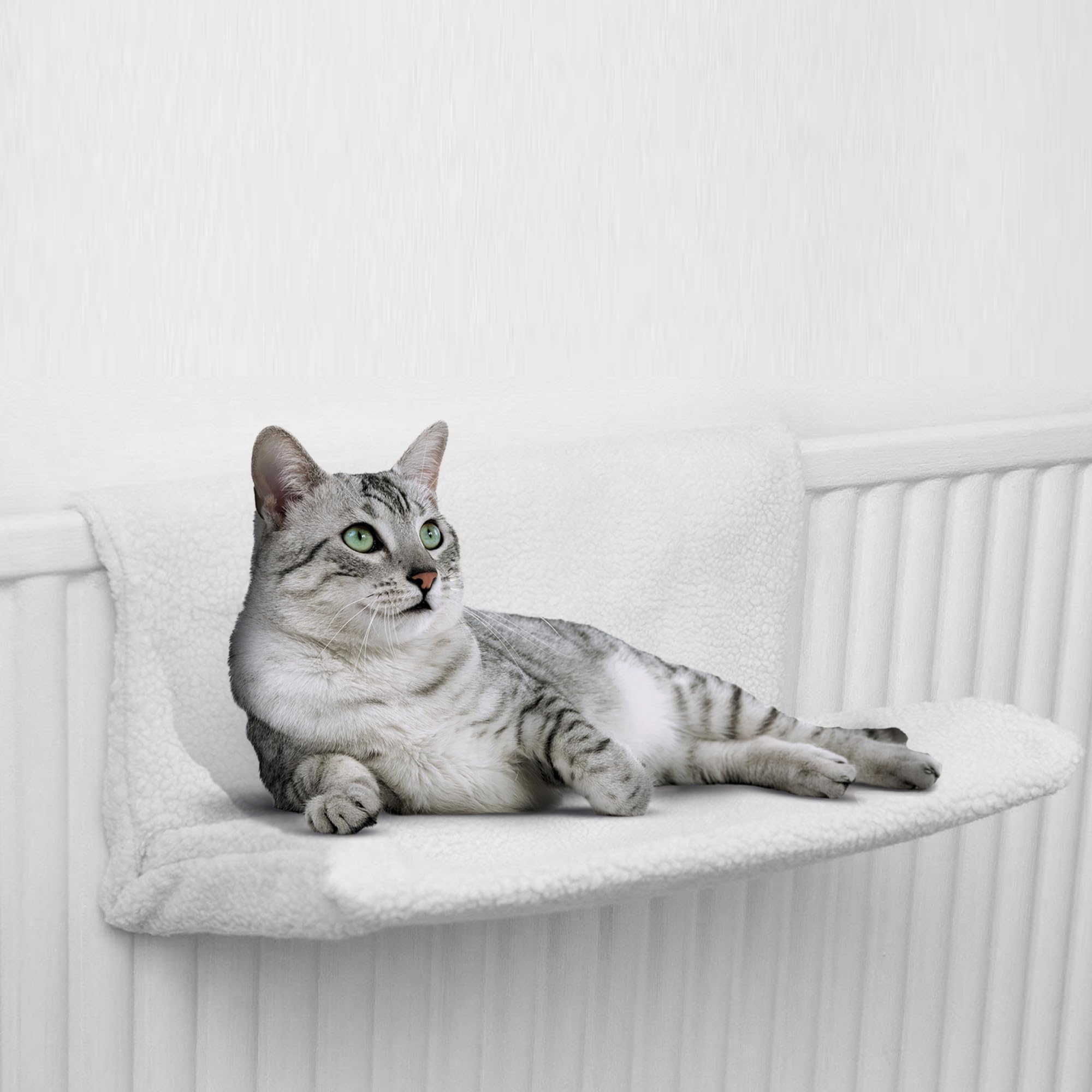 FiNeWaY Cat And Dog Radiator Bed- Warm And Cosy Pet Radiator Bed With A Strong Durable Metal Frame And Comfortable Fleece Cover -Ideal For Cats And Even Small Dogs Or Puppies