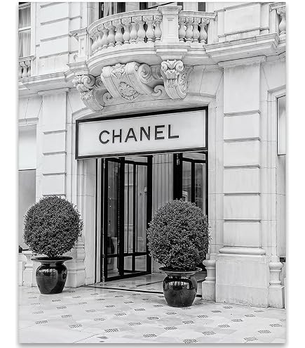 Amazon.com: Oliver Gal Silver Classic Number 5 Canvas Print Wall