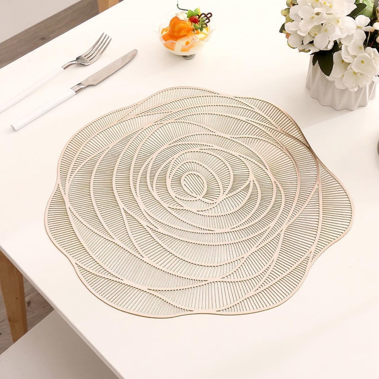 Hosoncovy 4 Pack Rose Placemats Table Mats Set Washable PVC Non-Slip Heat Resistant Table Place Mats Dinner Mats Wood Grain Meal Mat for Kitchen and Dining Room for Forest Wedding (Gold)