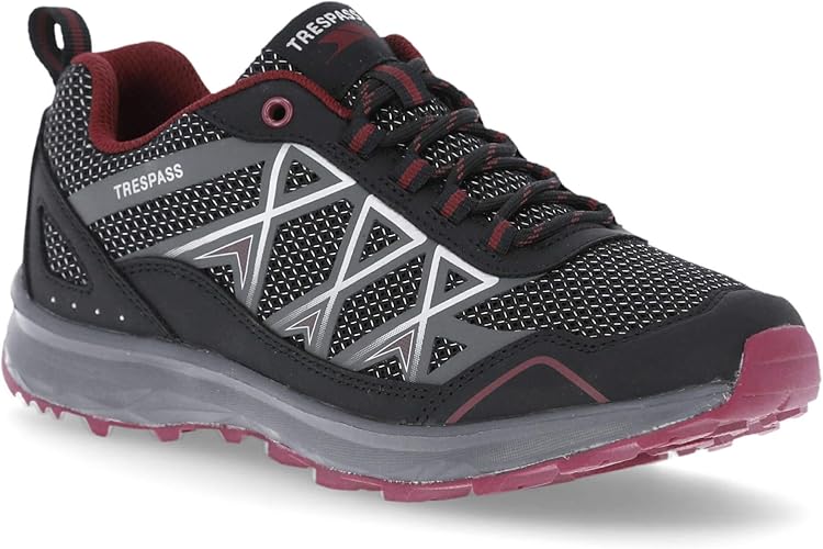 black lightweight trainers womens