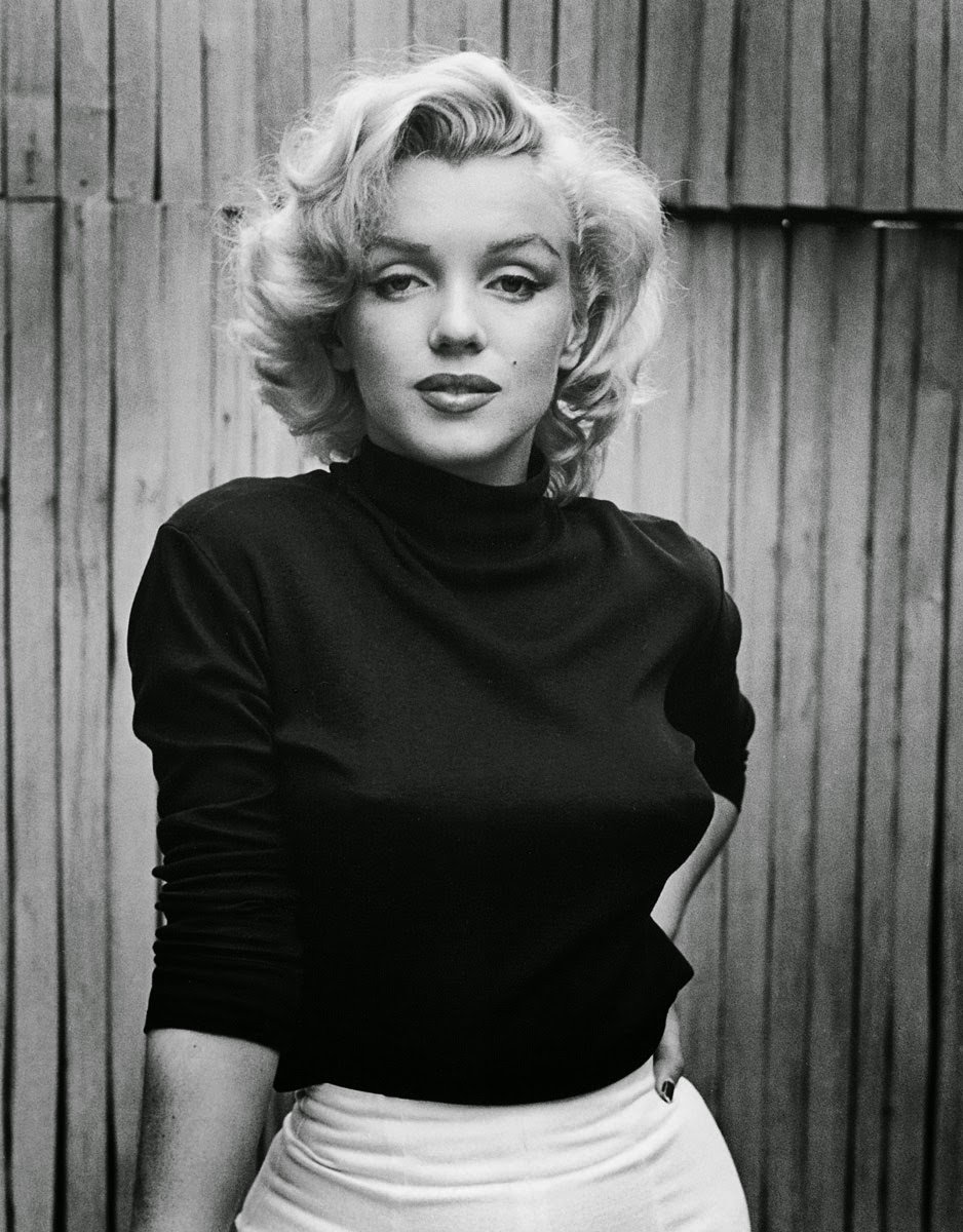 Marilyn Monroe Black and White 8x10 photo