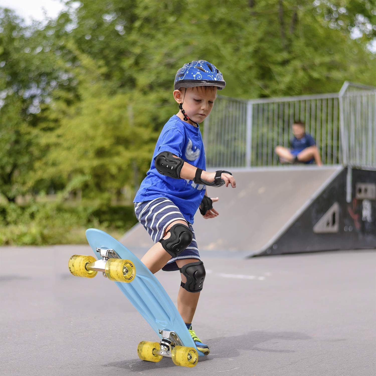 Uggkin Kids Protective Gear Set Knee Pads Elbow Pads Wrist Guards 3 in 1 Safety Pads Set for Kids for Cycling Skating Rollerblading Skateboard Scooter : Sports & Outdoors