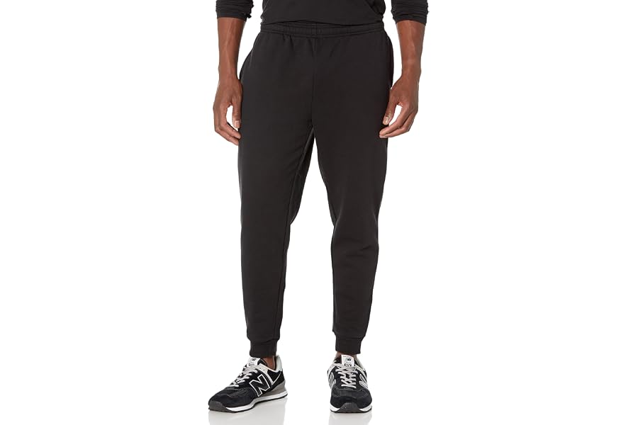 Amazon Essentials Men's Relaxed Fit Fleece Joggers Sweatpants, Drawstring Waist, Tapered Leg, Ribbed Cuffs, Brushed Interior