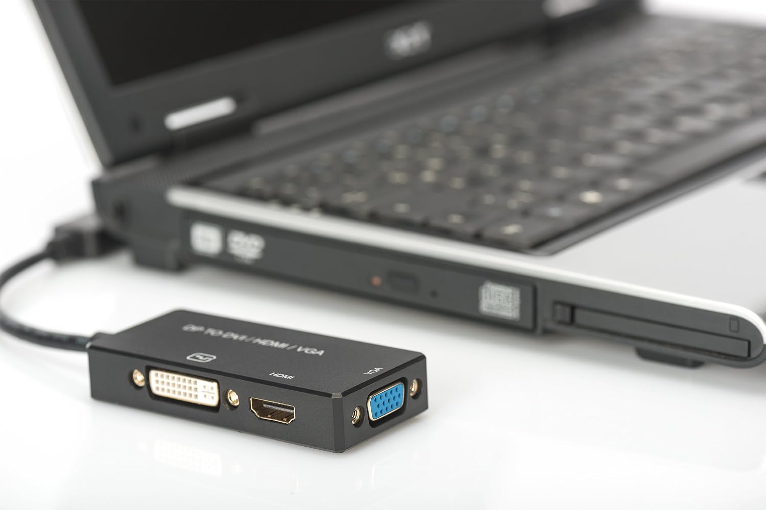 DIGITUS DisplayPort Graphics Adapter DP to DVI-D + HDMI + VGA 4K Ultra HD 30Hz Black, 28.5 cm - Image 5