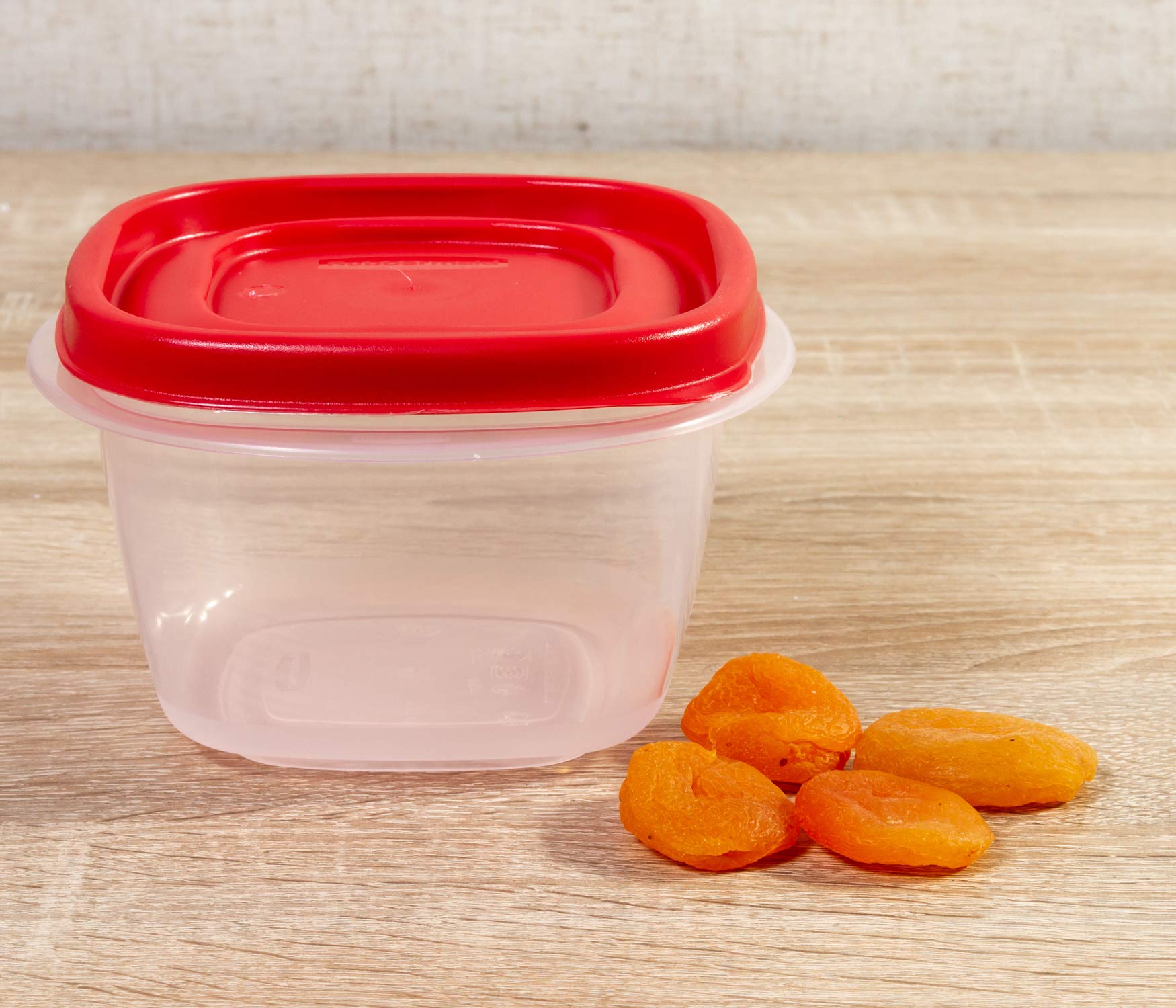 Rubbermaid Easy Find Lids Food Storage Containers, Racer Red, Set of 24