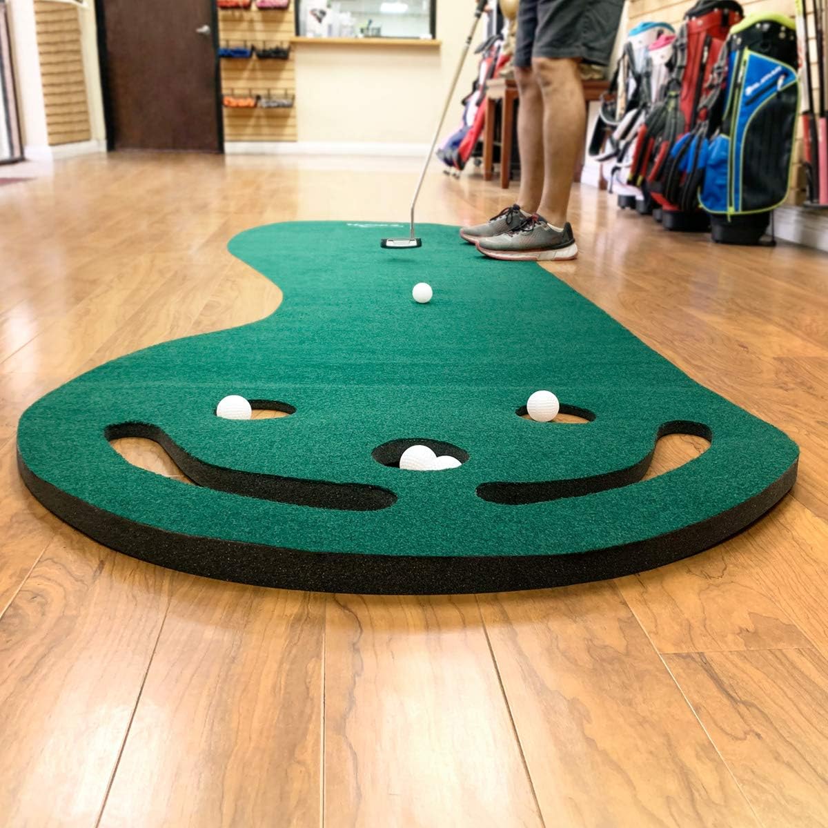 intech 3 hole portable golf putting mat