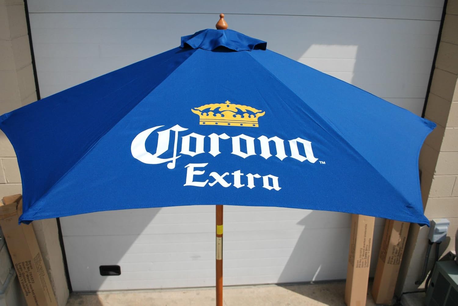 Amazon.com : Corona Extra Beer 7’ FT Patio Umbrella : Garden & Outdoor