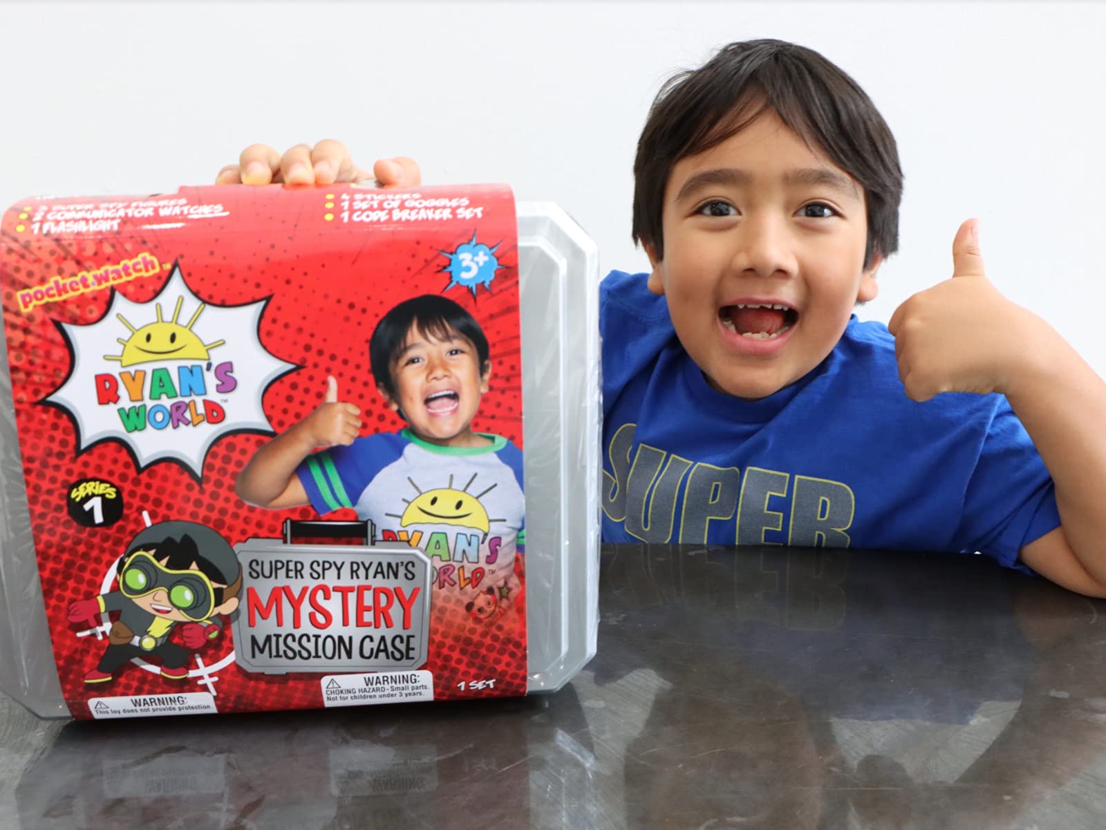 RYAN'S WORLD Secret Agent Mystery Mission Case, 3 Exclusive Spy Figures, 2 Wrist Communicators, Flashlight, Goggles, Code Breaker Spinner, Stickers, Accessories, UNbox