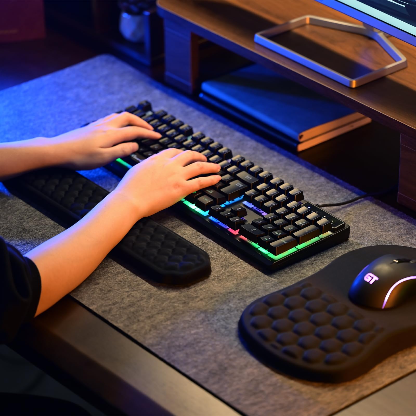 EooCoo Ergonomisches Mauspad und Handballenauflage Tastatur, Mousepad mit Massage-Noppen, Gaming Memory-Schaum Mausmatte mit Rutschfester PU-Basis, für Schmerzlinderung, für Alle Maus Laptop, PC 9
