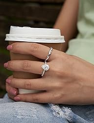 Oivley 2CT Pear Shaped Engagement Rings for Women
