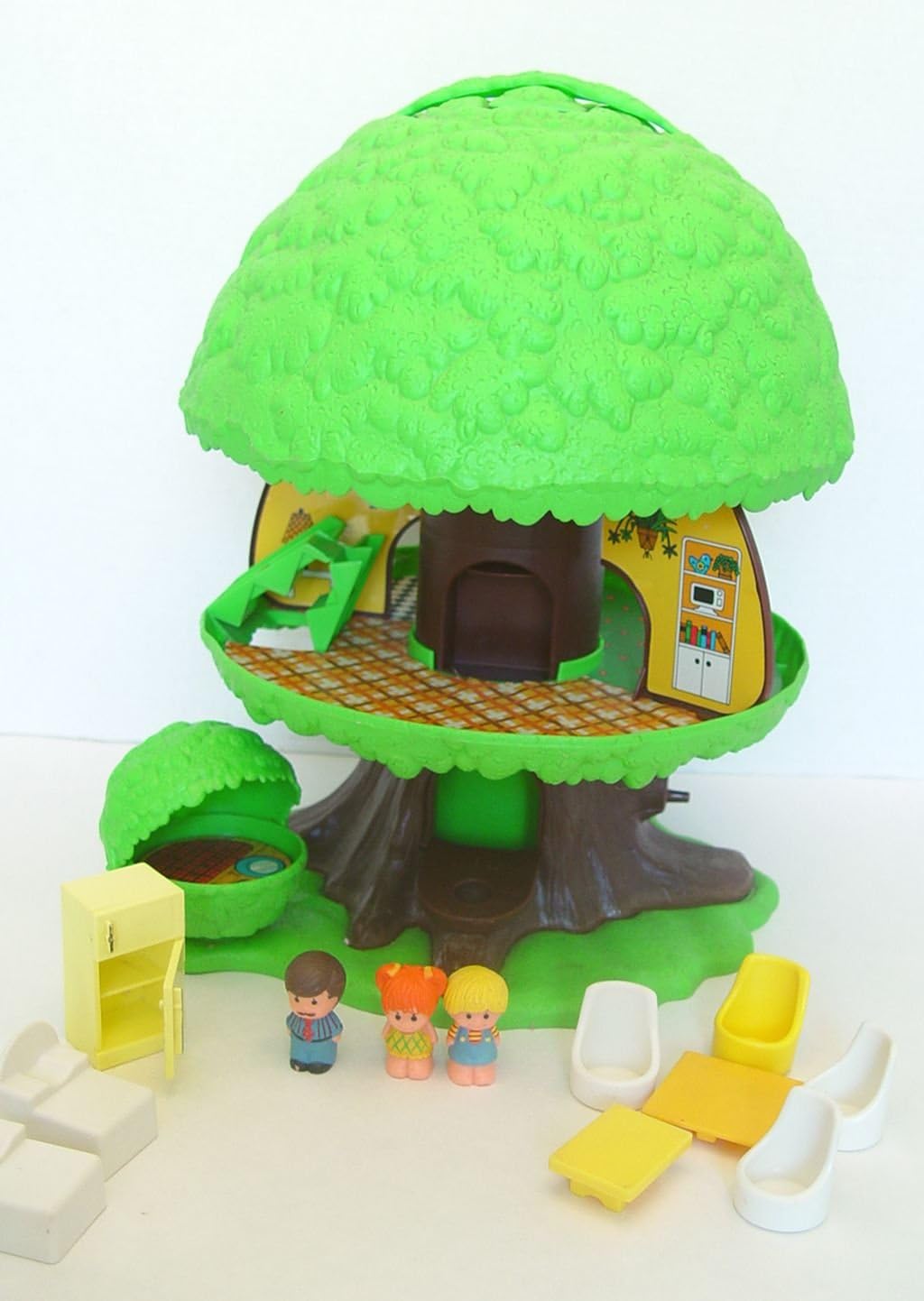 Kenner Vintage 1975 Tree Tots Treehouse with Accessories