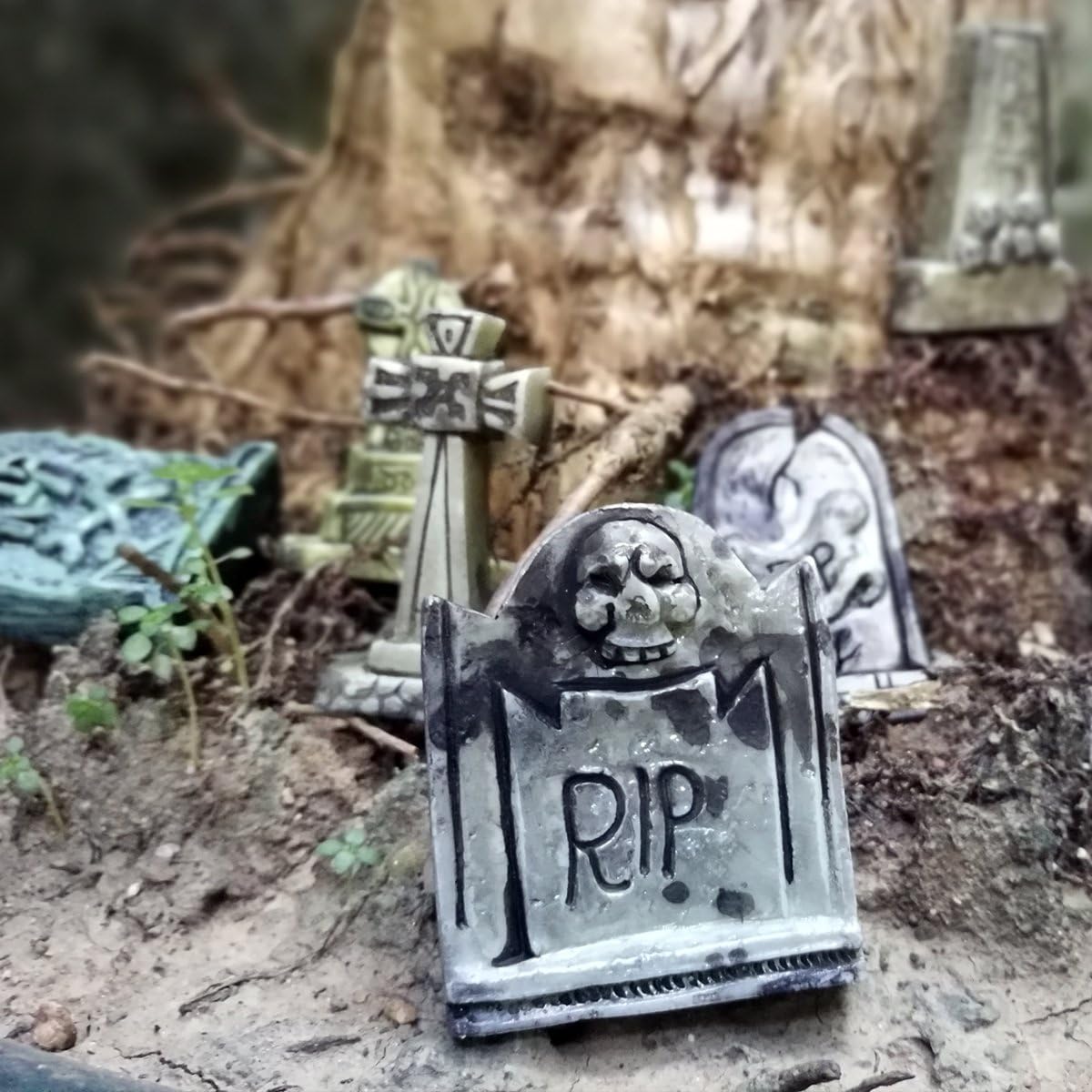 JOYIN Set of 12 Miniature Tombstones for Halloween Decorations : Garden & Outdoor
