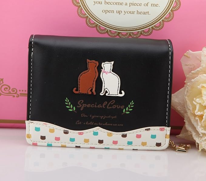 Amazon Co Jp ノーブランド品 ネコ柄 パステルカラー二つ折り財布 ブラック 服 ファッション小物