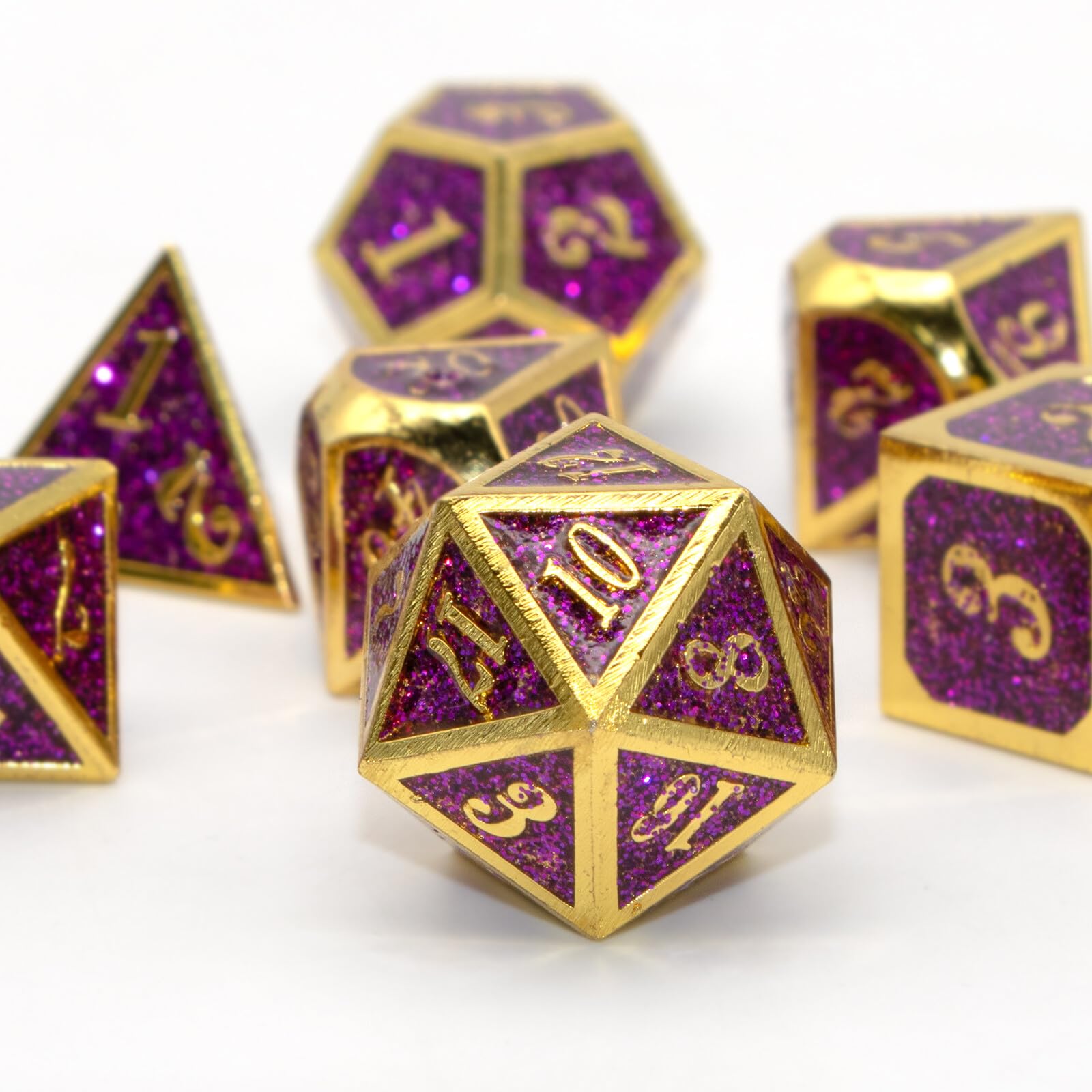 Metal D&D Dice Set, HNCCESG Polyhedral DND Dice for Role Playing Dungeons and Dragons Pathfinder RPG MTG Board Games Tabletop Gaming Shadowrun Warhammer 7PCS D20 D12 D10 D8 D6 D4（Gold Glitter Purple）