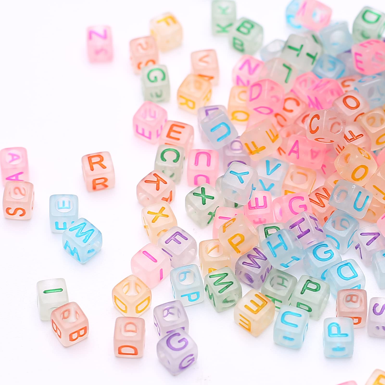 HERZWILD Letter Beads for Threading Approx. 1000 Pieces 6 x 6 mm Letter Beads Square Craft Beads Letters A-Z Beads for Jewellery Crafts (Luminous Color)