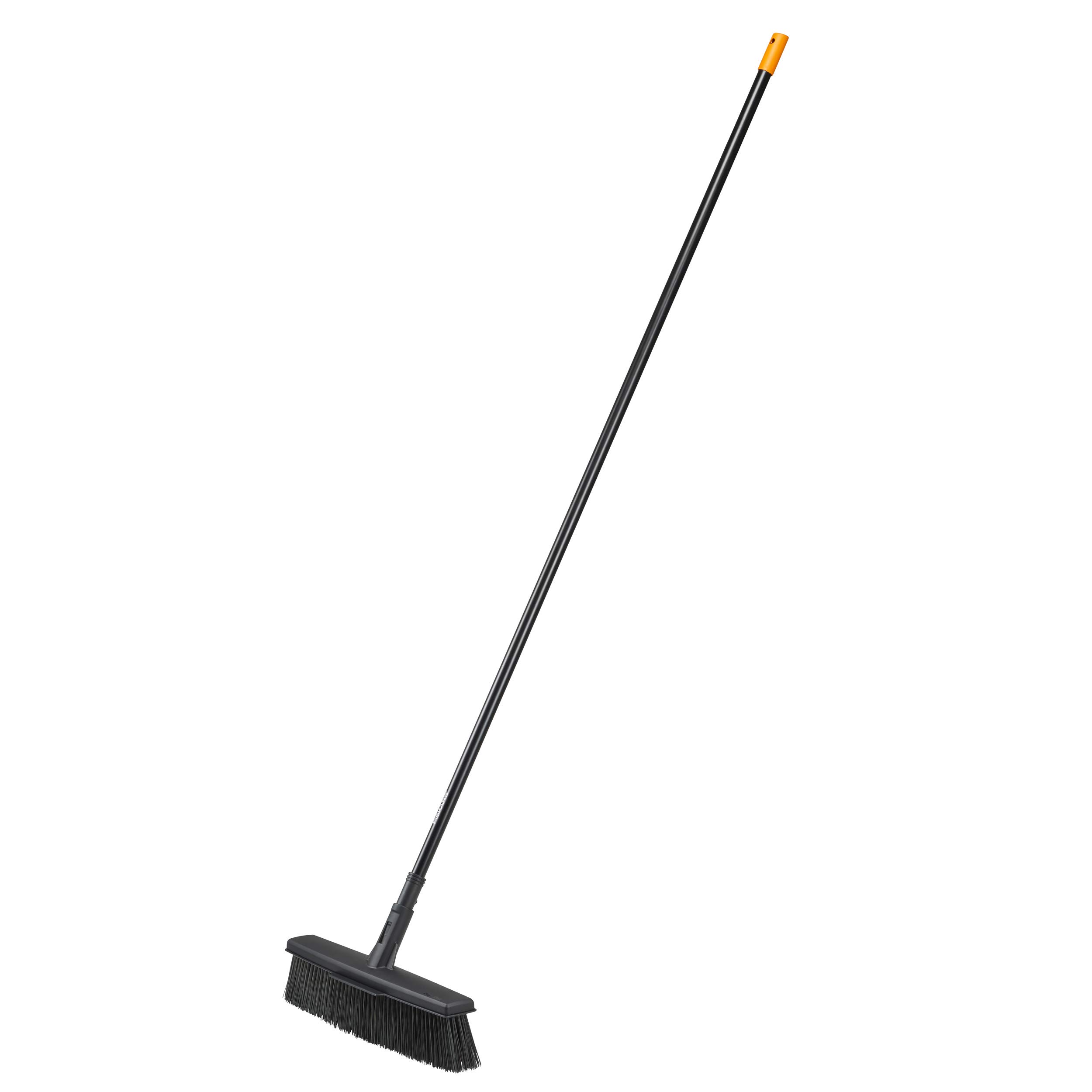 Fiskars All Purpose Yard Broom L, With PowerClean-bristles, Length: 1.7 m, Black/Orange, 1025926