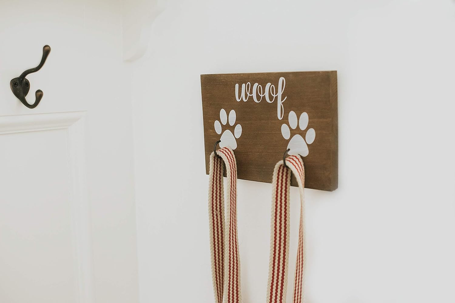 wall mounted leash holder