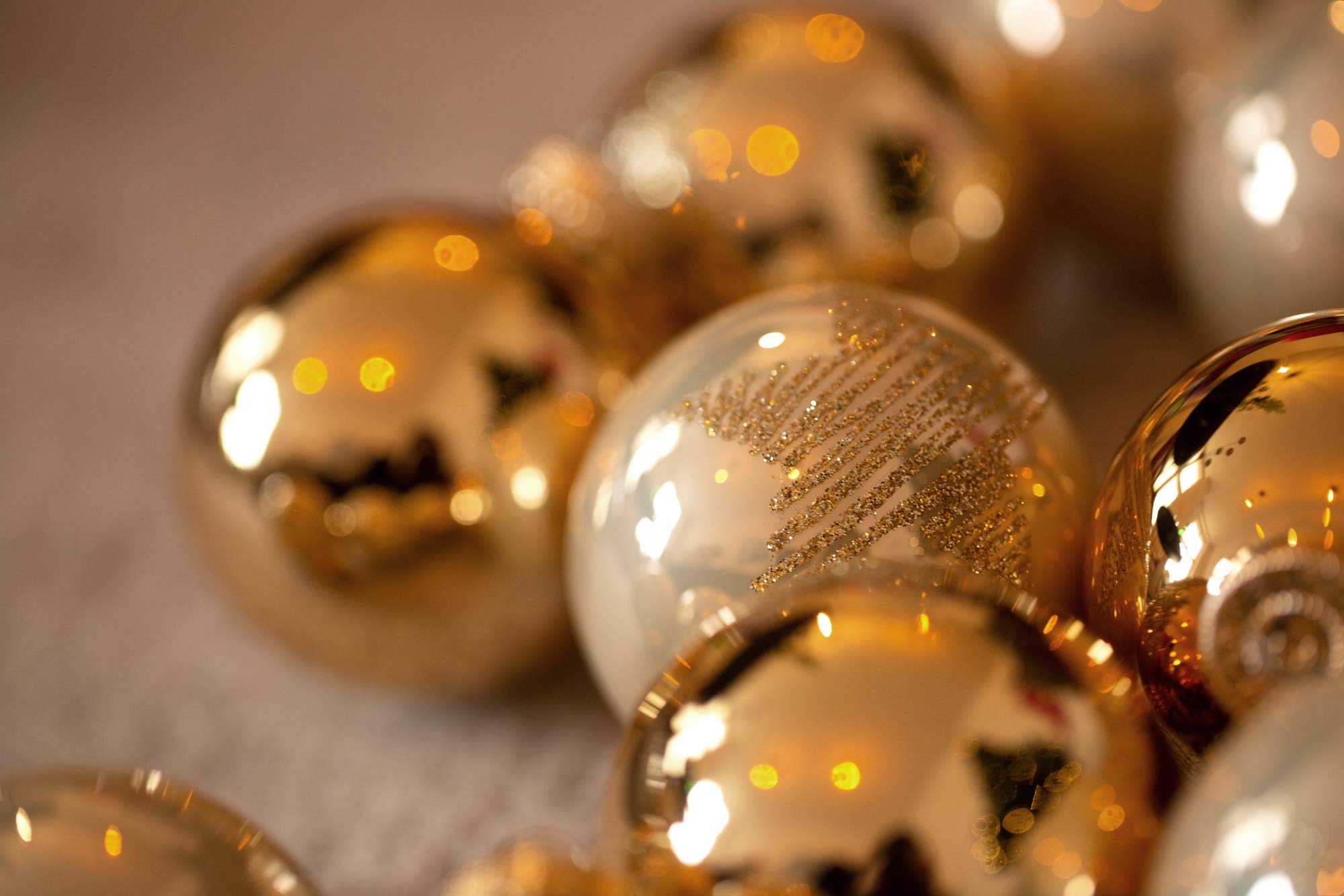 KREBS & SOHN 74761 Ball Christmas Ornament Gold 20pcs Christmas Ornament - Christmas Ornaments (Ball christmas ornament, Gold, 20 pc(s), Box)