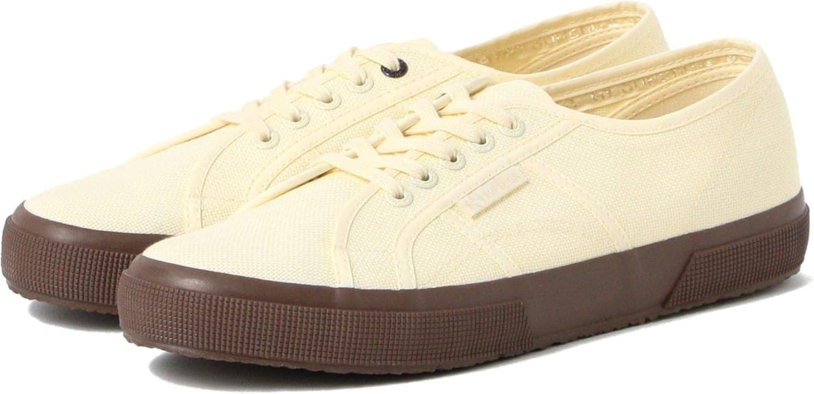 superga natural