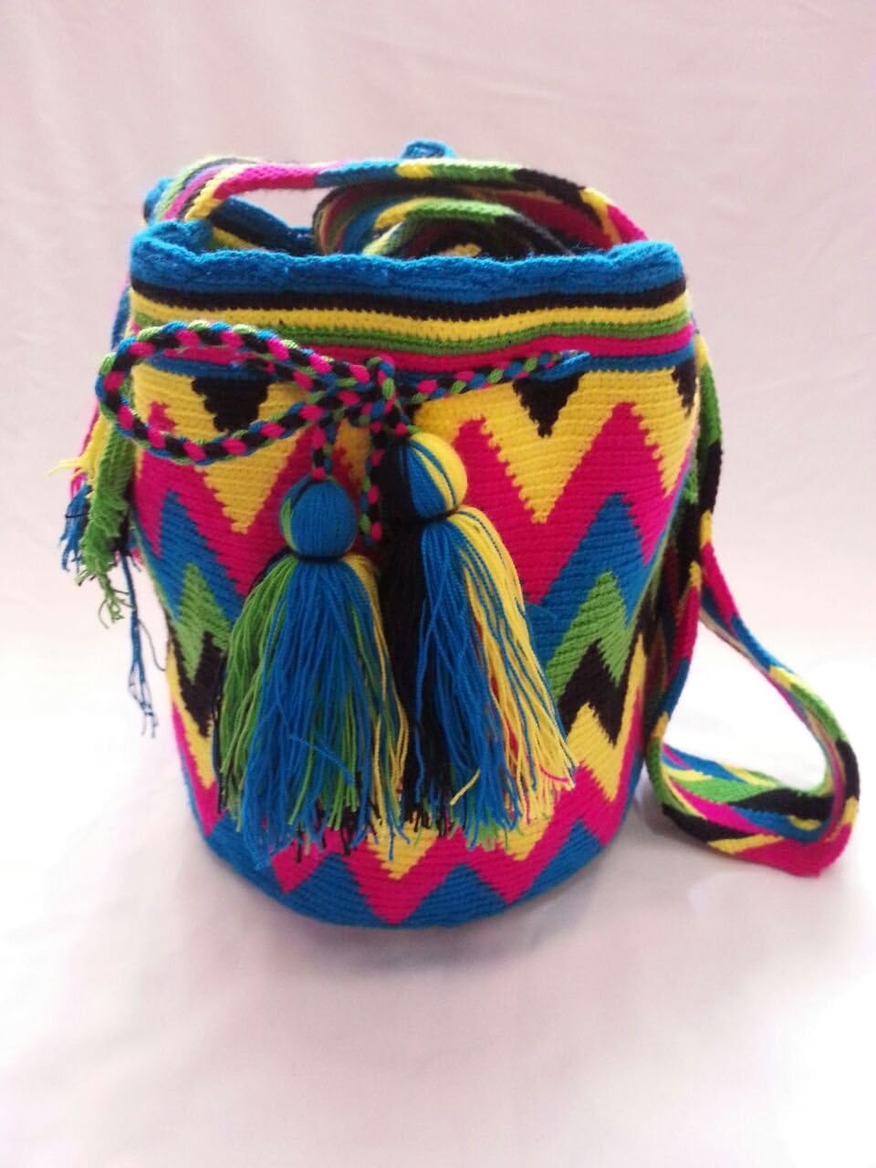 Mochila Wayuu Bag 100% Handmade by Realwayuu. Large Size Boho Bag, Suzu Bag, Shoulder Bag. FREE SHIPPING WITHIN THE US.