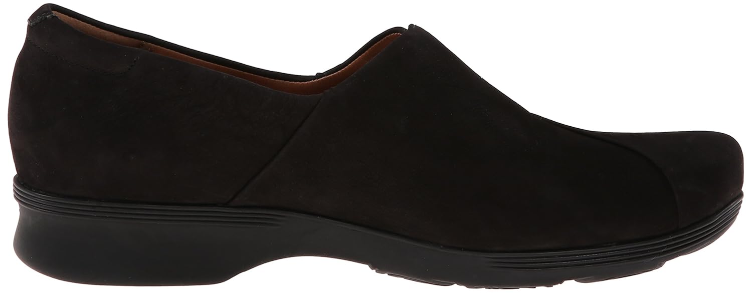 clarks aubria myth