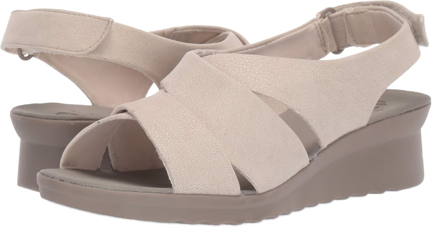 clarks women's caddell trail platform