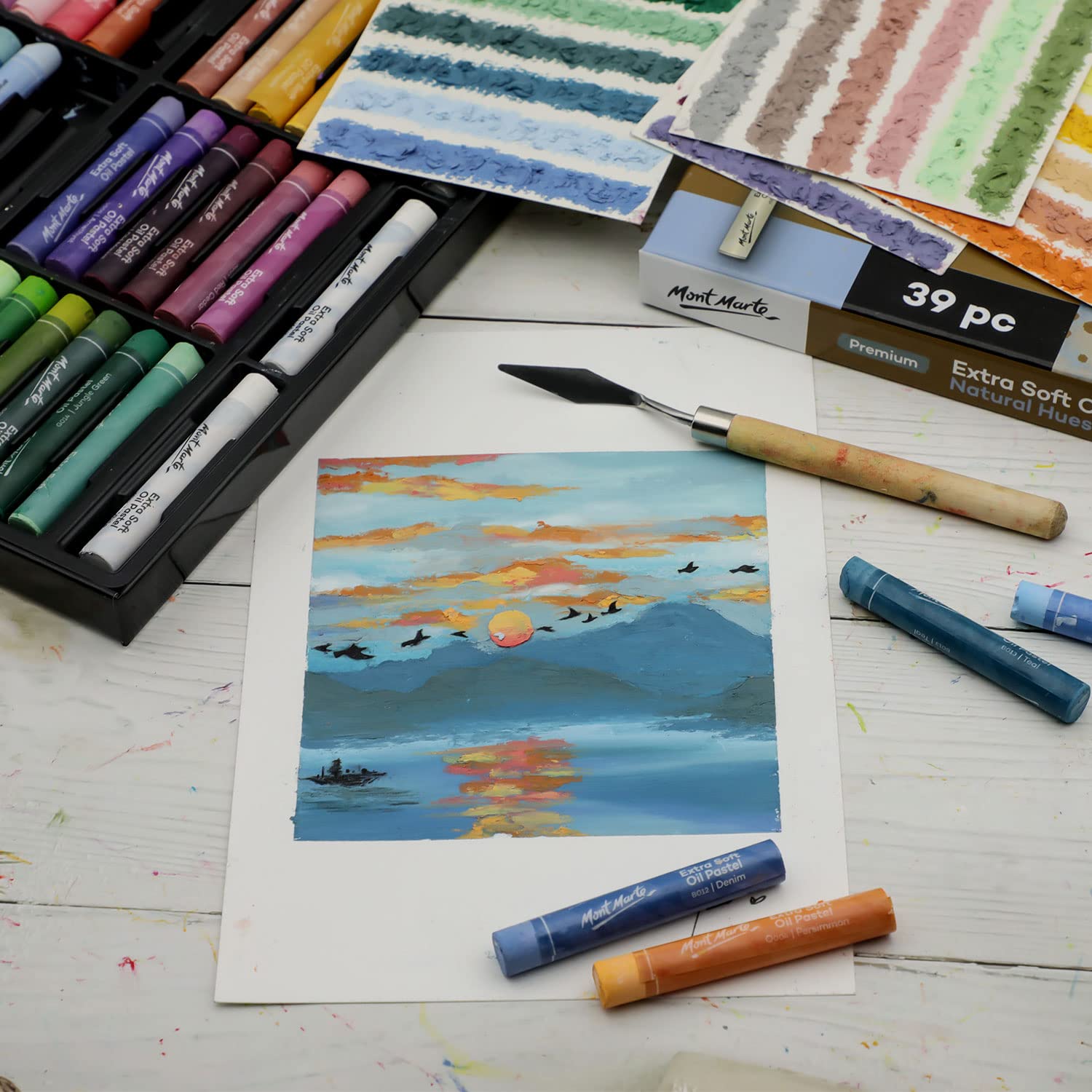 Mont Marte Extra Soft Oil Pastels Natural Hues Premium 39pc, Assorted Natural Oil Pastel Colors, Vibrant, Buttery, Versatile Art Pastels for Blending, layering & Shading, Coloring and Sketching