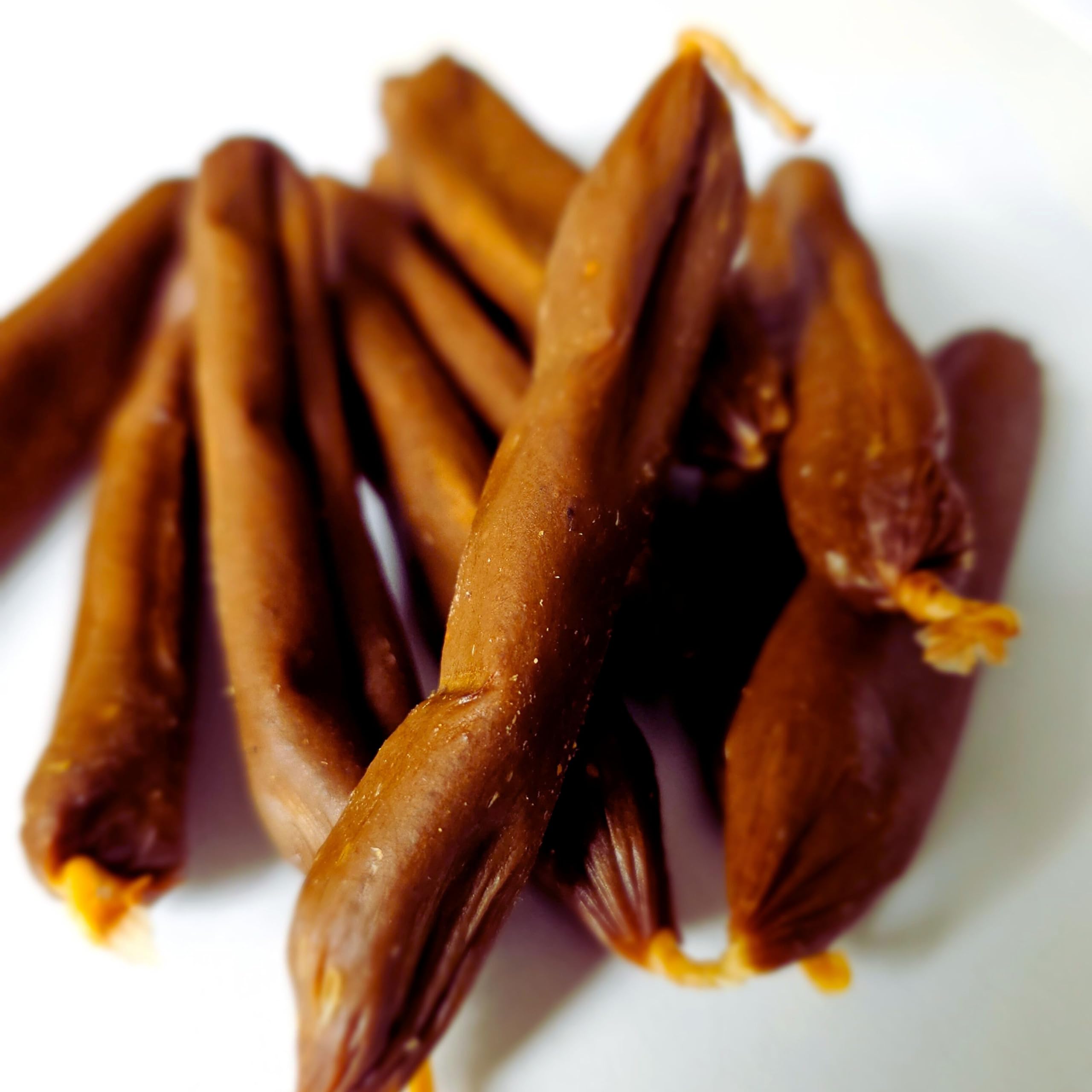 Happy Hugo Dog Treats, Pork & Beef Sausages, 100% British & Super-Tasty for the Ultimate Recall, Premium Grade, Grain-Free and Droolingly Delicious 200g