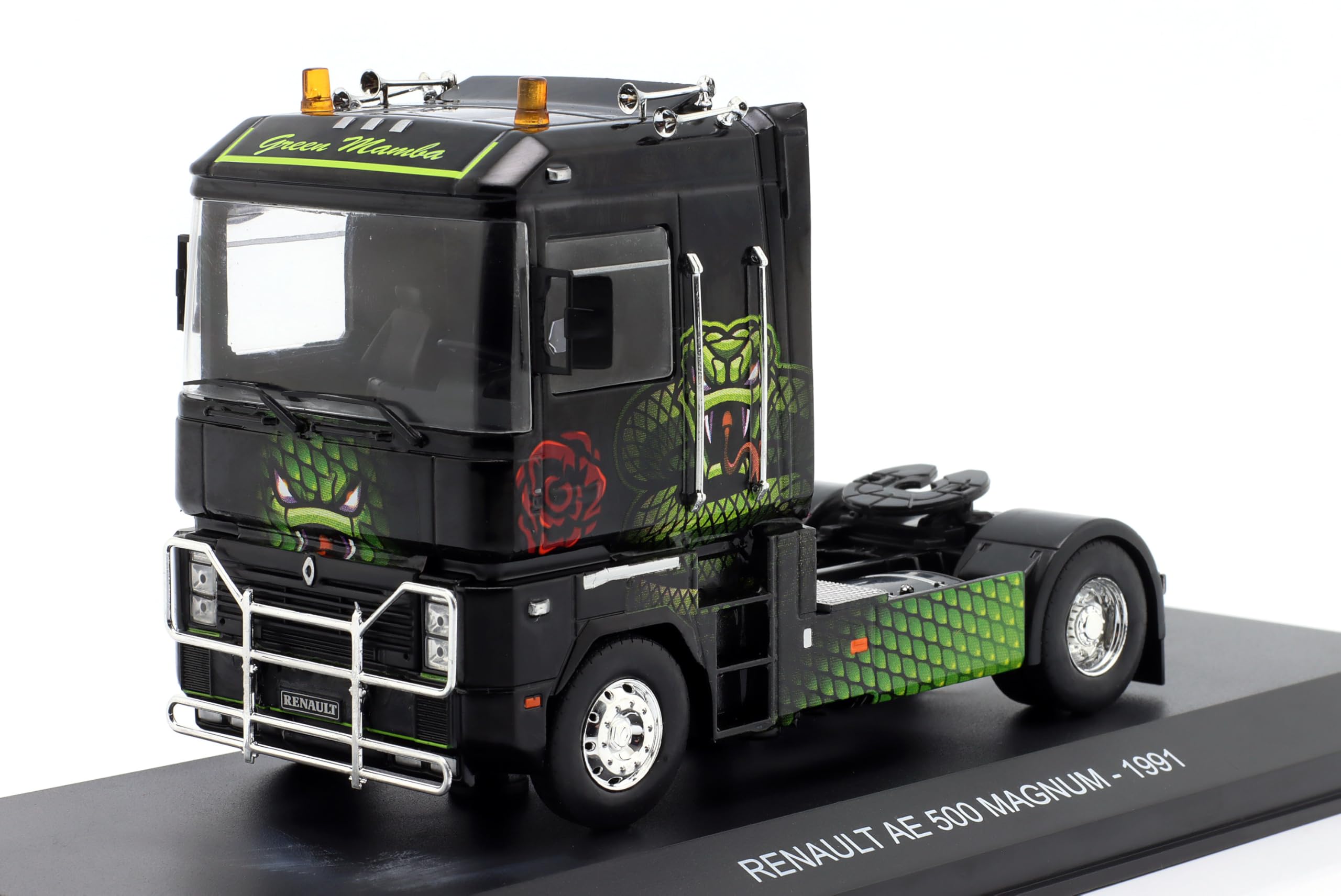 OPO 10 - 1/43 scale miniature truck compatible with Renault AE 500 Magnum 1991 Green Mamba Tractor Hachette IXO CT006