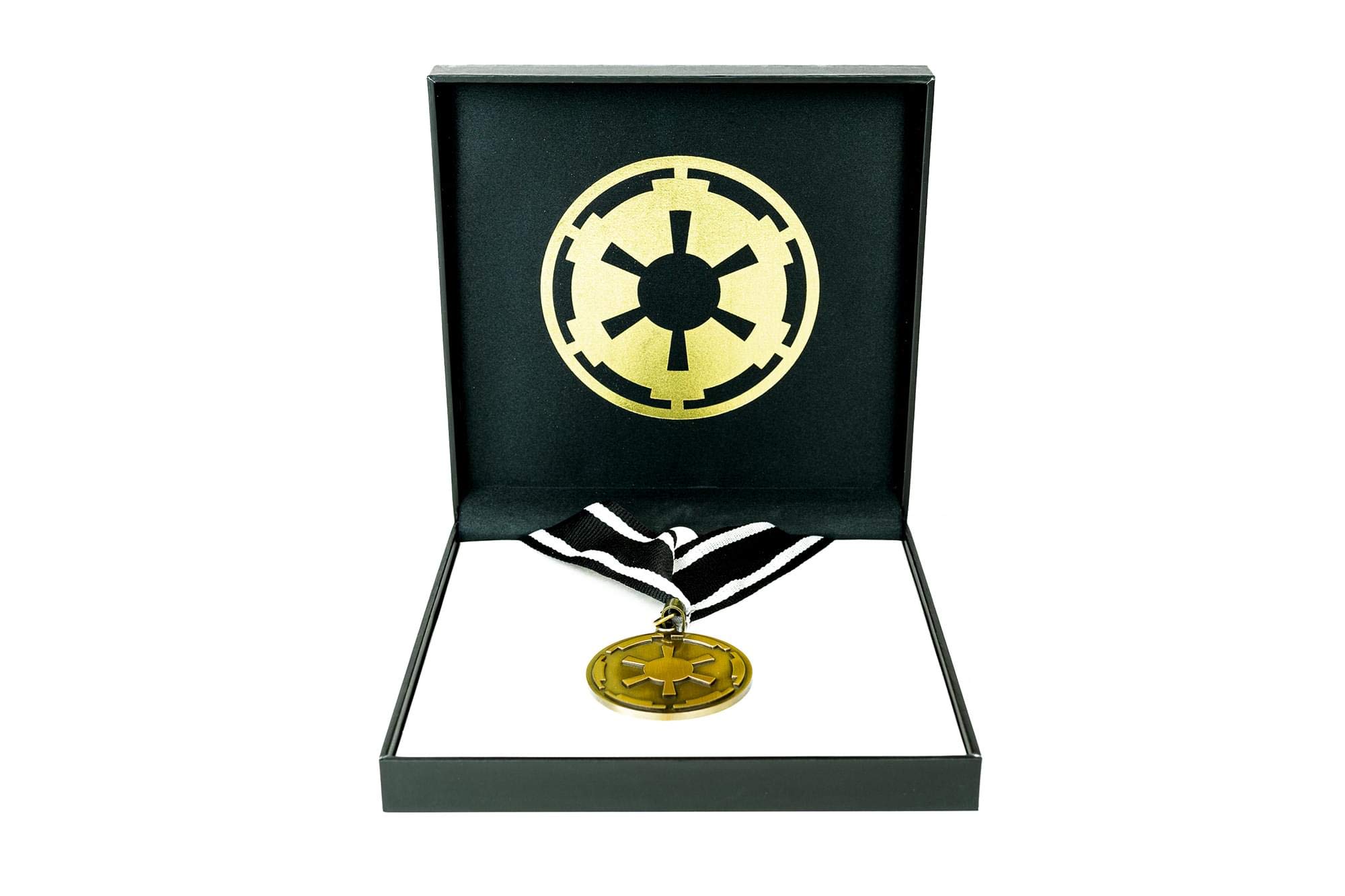 Star Wars: The Mandalorian Cog Medal, SWMANISPNK01