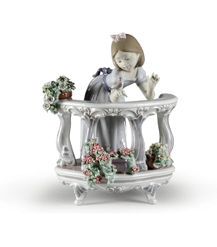 Amazon.com: LLADRÓ A Child's Prayer Boy Figurine. Porcelain Baby